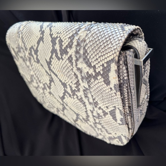 New Cape Cobra Beirut Saddle Bag, Genuine Natural Python - Picture 7 of 16